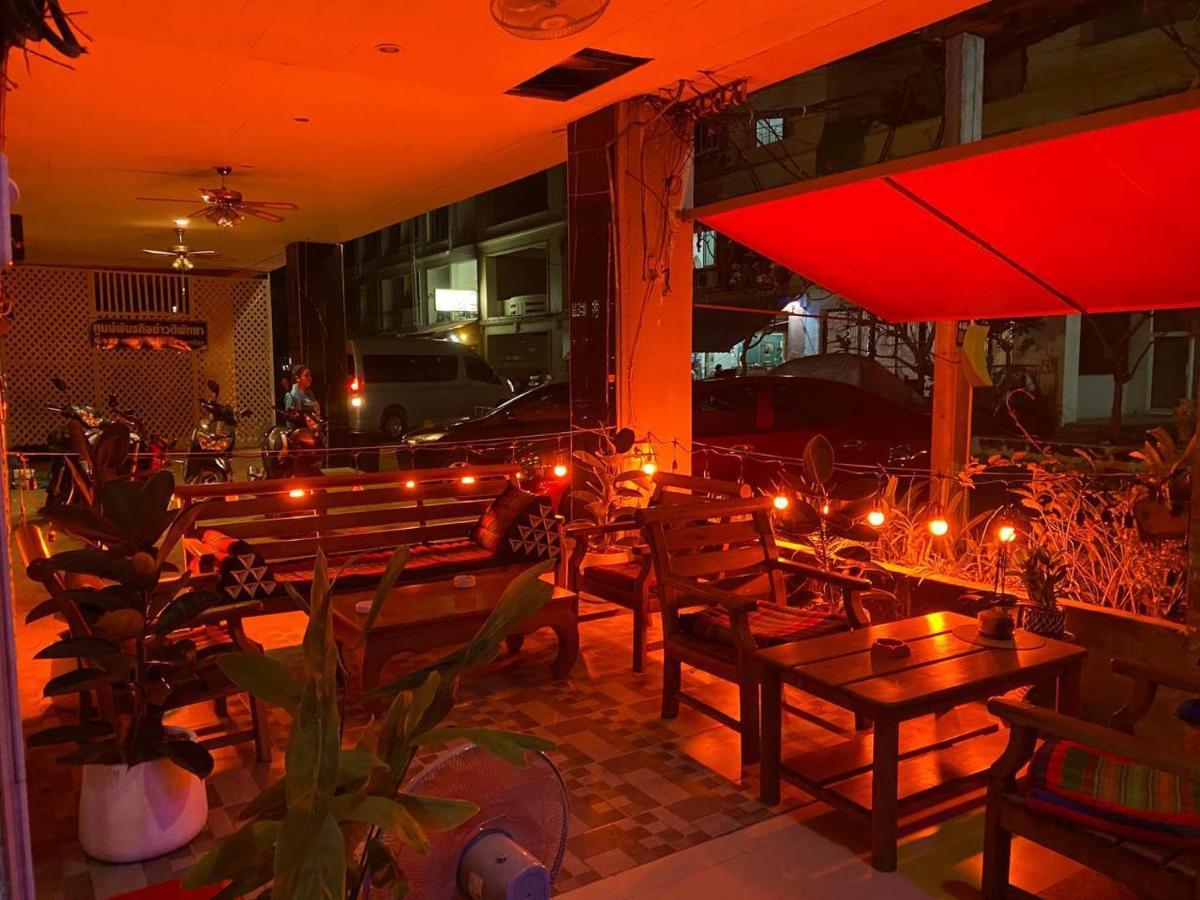 Orange Jomtien Hotel Kültér fotó