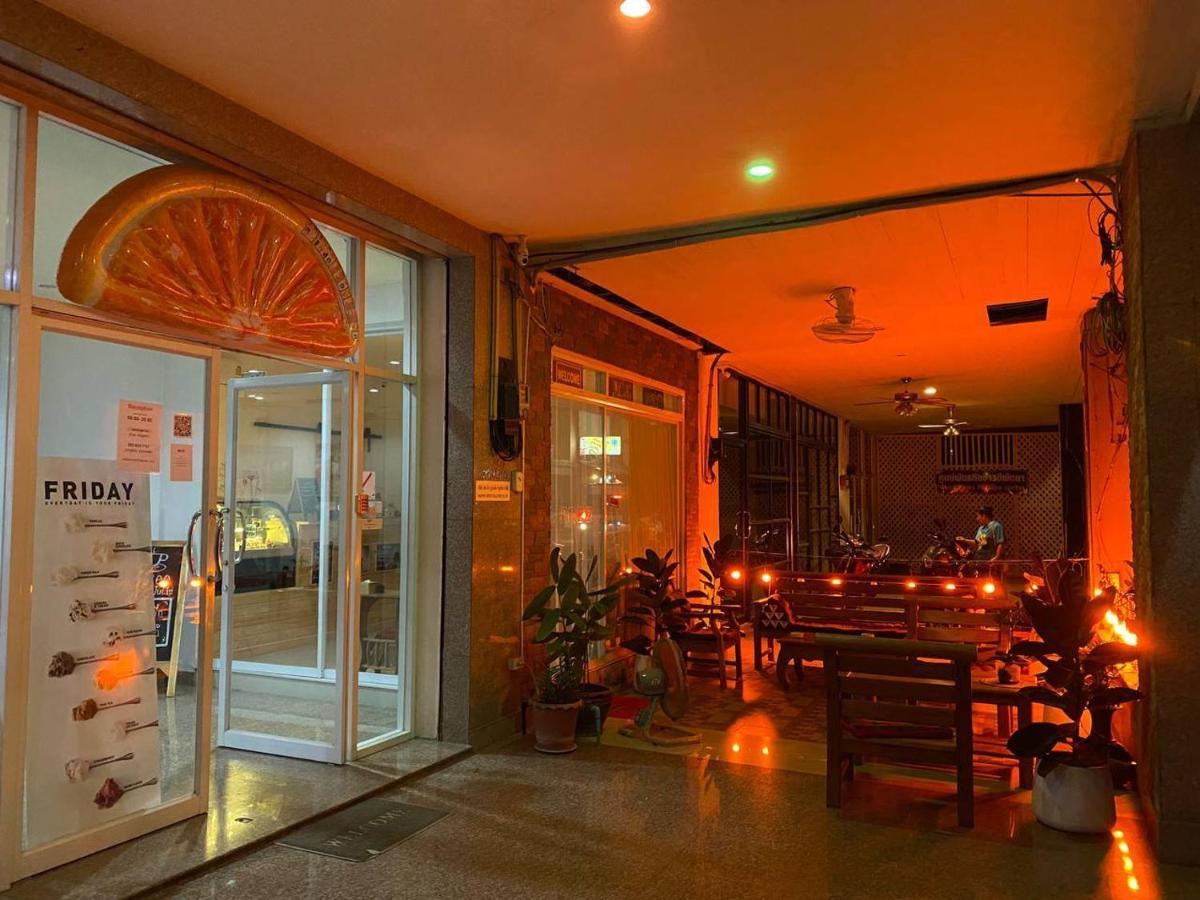 Orange Jomtien Hotel Kültér fotó